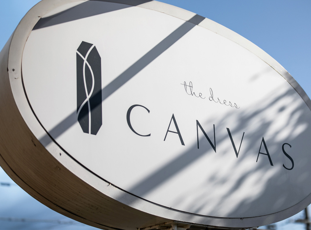 ザ・ドレスカンバス the dress CANVASロゴマーク店舗看板